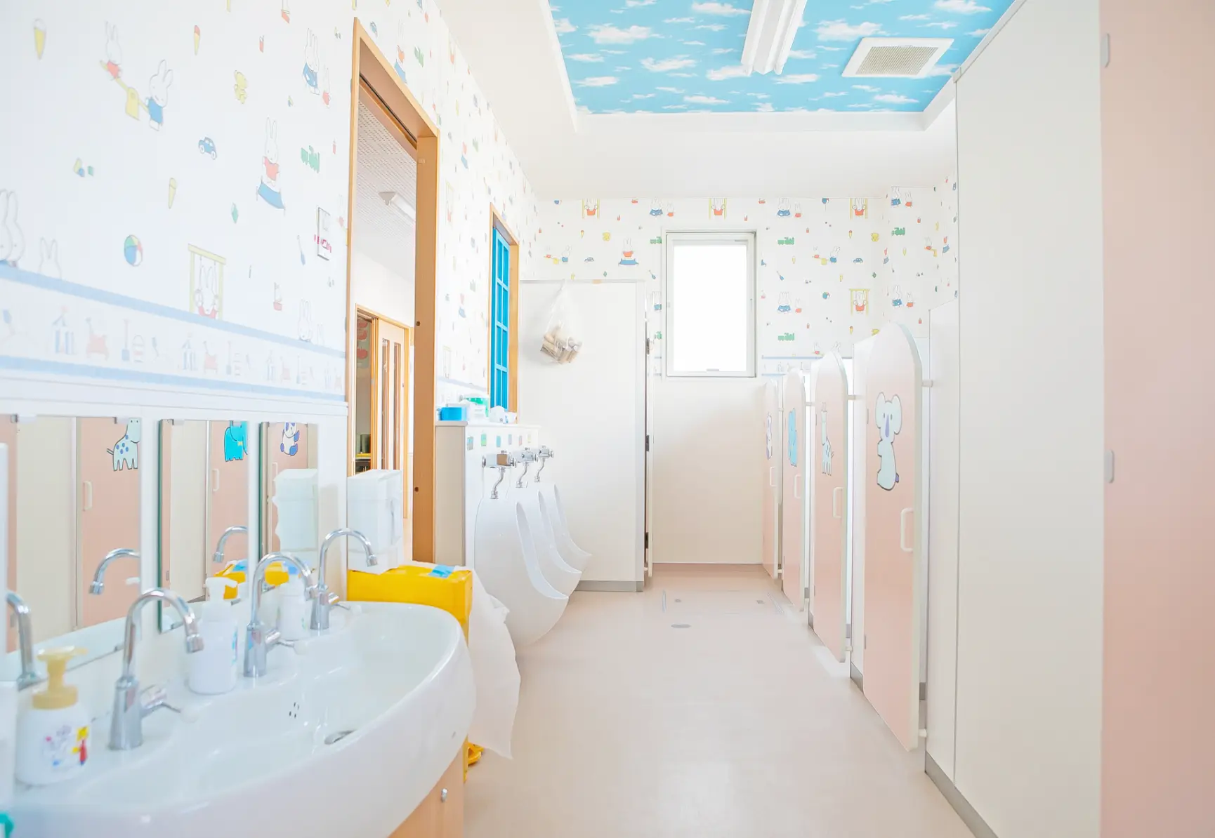 園内紹介：トイレイメージ写真